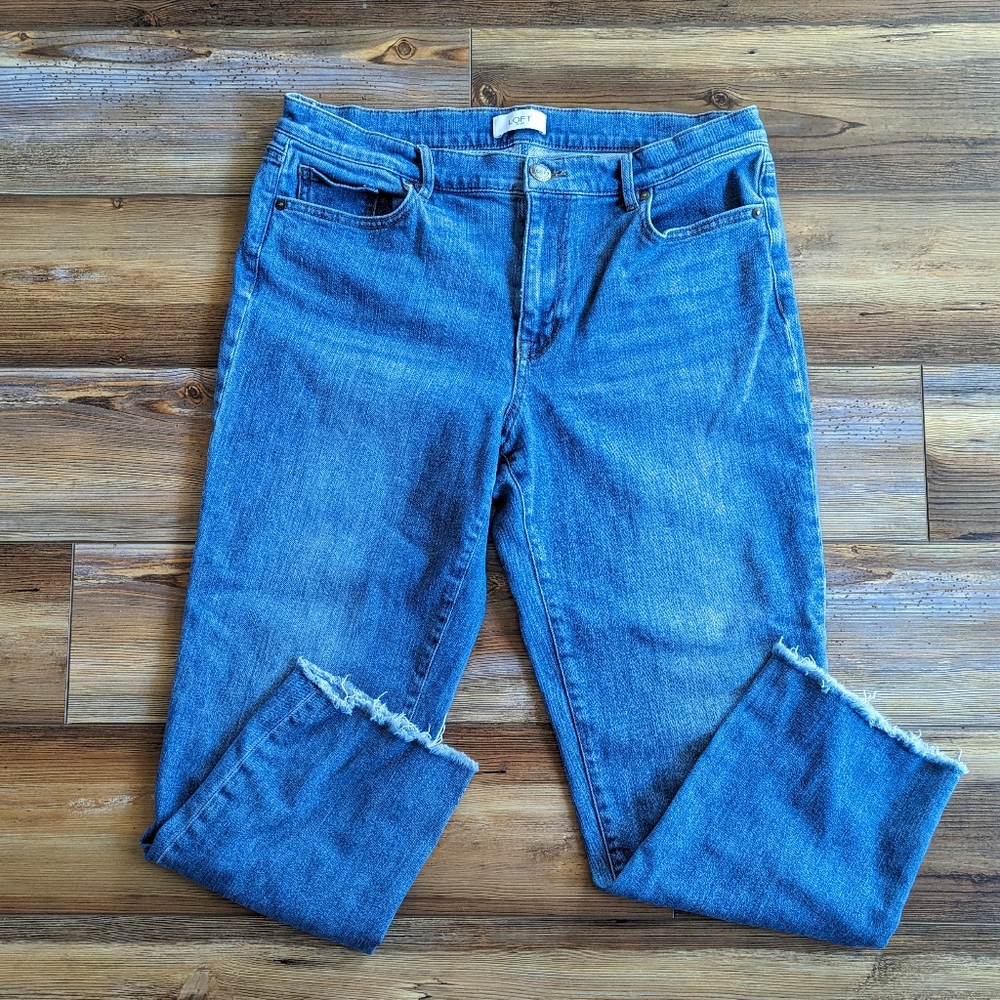 Loft Outlet Boyfriend High Waisted Med Wash Distressed Relaxed Fit Jeans Size 8